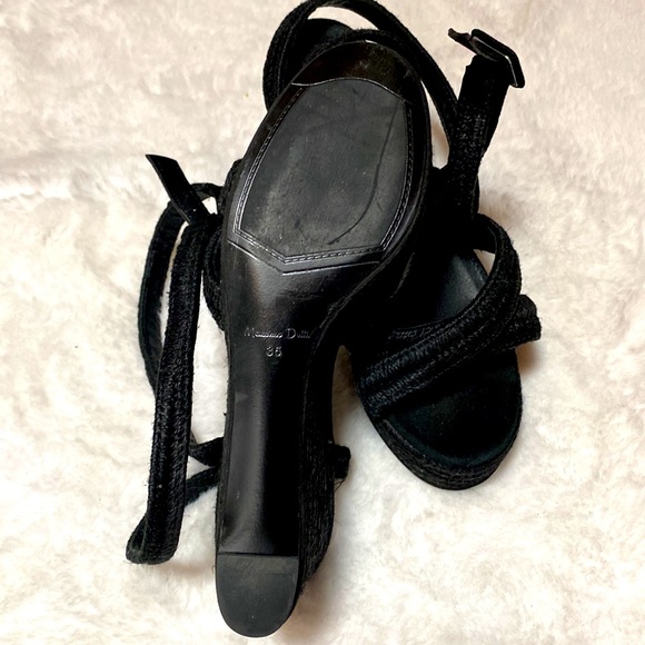 Massimo Dutti!! Brand new black sandals size 35!❤️ - Picture 3 of 4
